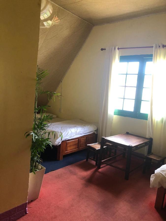 Homestay Khu Vuon Hoang Gia Dalat Exterior foto