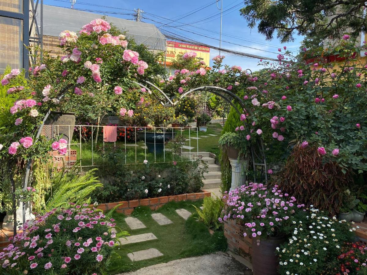 Homestay Khu Vuon Hoang Gia Dalat Exterior foto