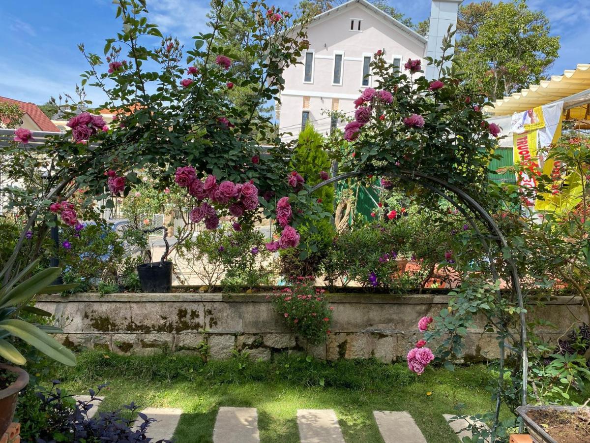 Homestay Khu Vuon Hoang Gia Dalat Exterior foto