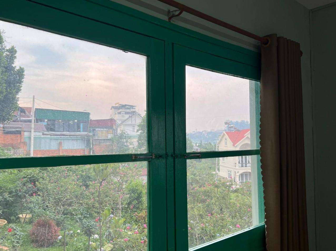 Homestay Khu Vuon Hoang Gia Dalat Exterior foto